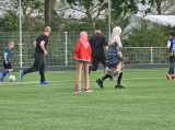 Laatste training S.K.N.W.K. JO10-1 (partijtje tegen de ouders) van woensdag 22 mei 2024 (70/133)